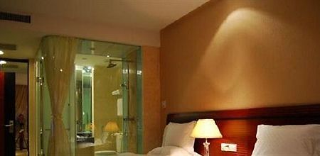 Polka Hotel Vuhu Kültér fotó