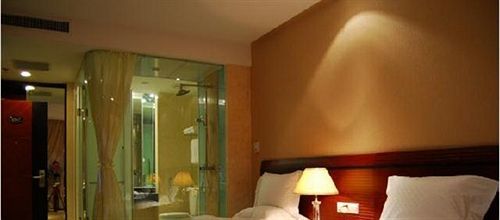 Polka Hotel Vuhu Kültér fotó